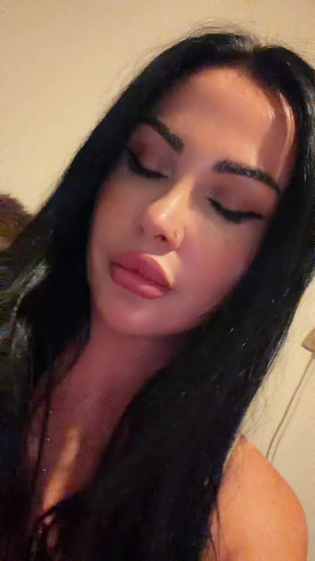 @DamlaA