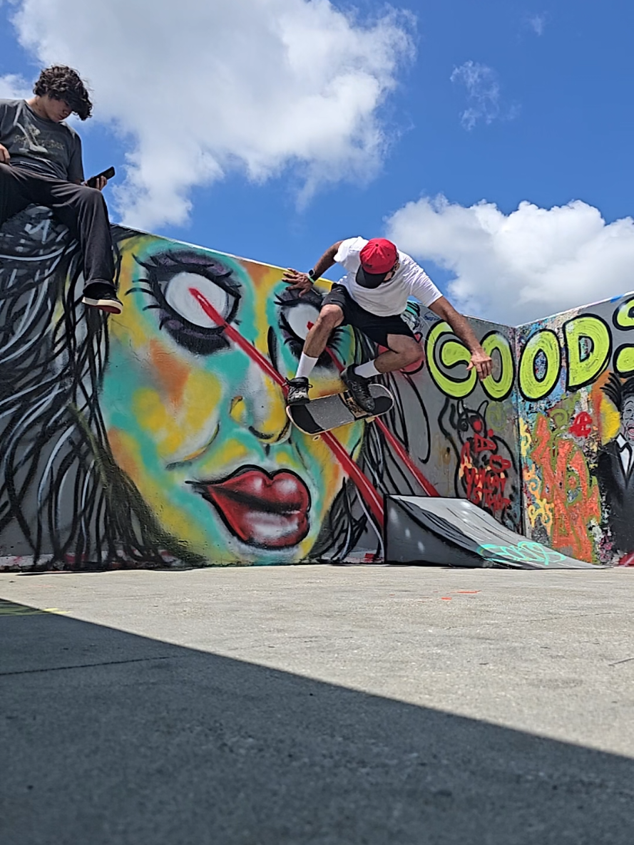 @Goodsdamag