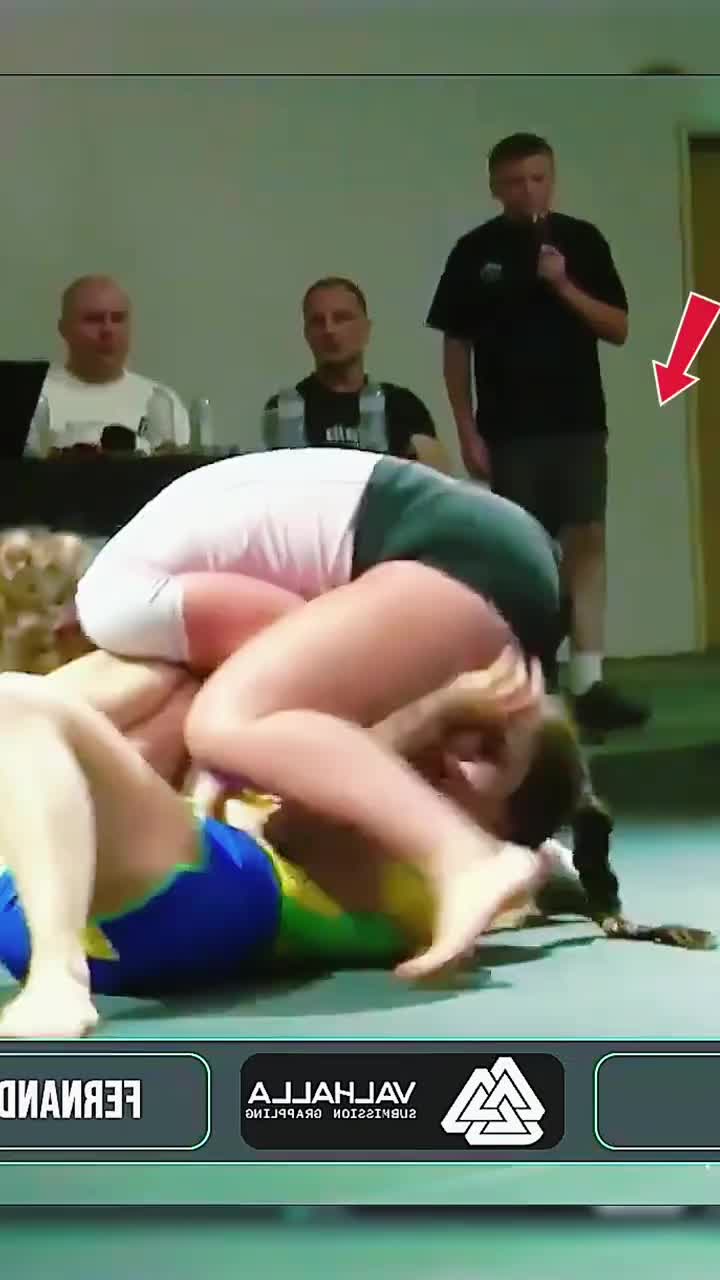 @Girls fight