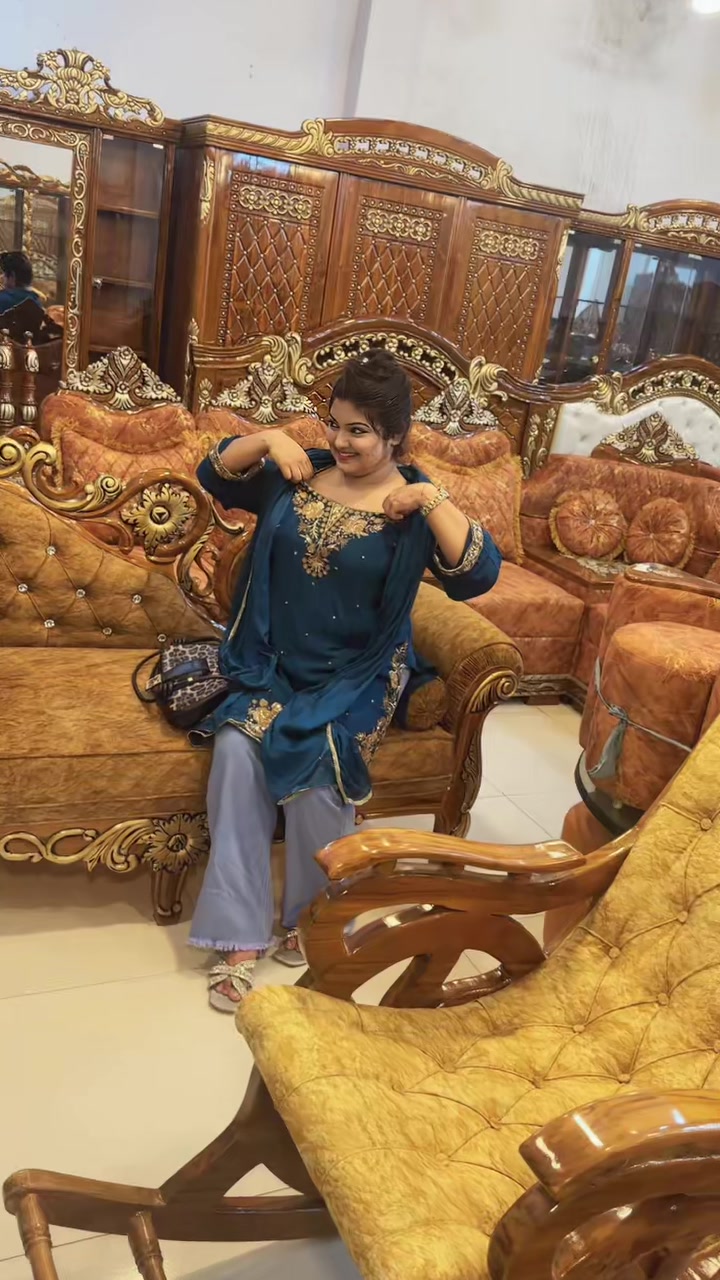 @🧚&zwj;♂️PORI MONI🧚&zwj;♂️