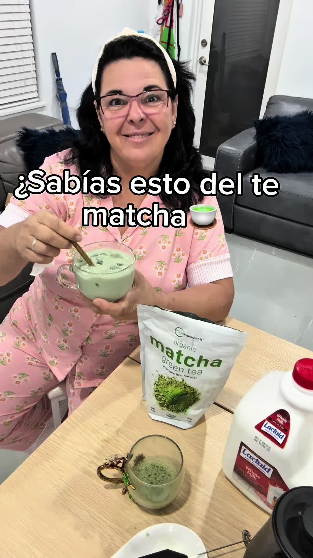 @María Elena