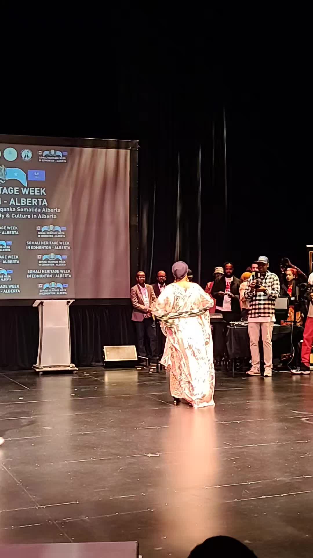 @Ahlam Canada/أحلام كندا