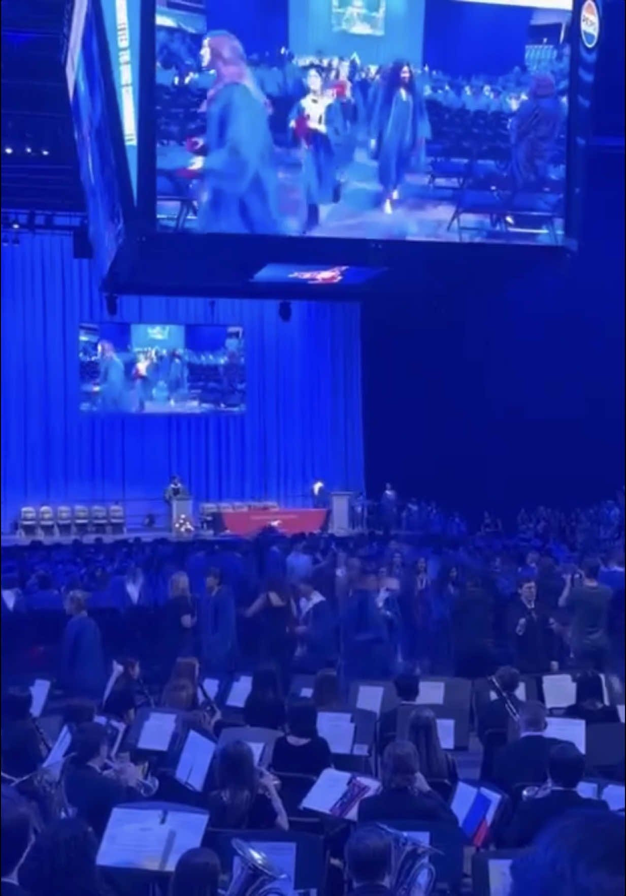 @The Grapevine Edit