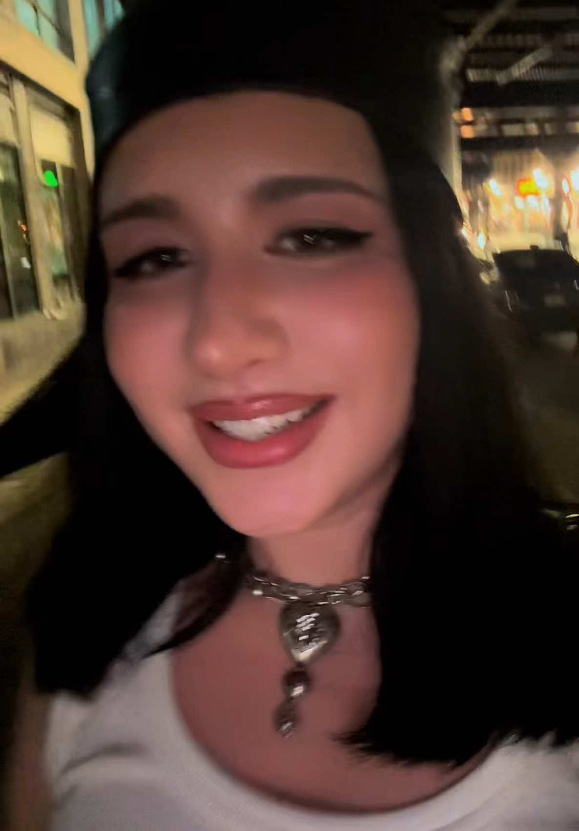 @1morekiss