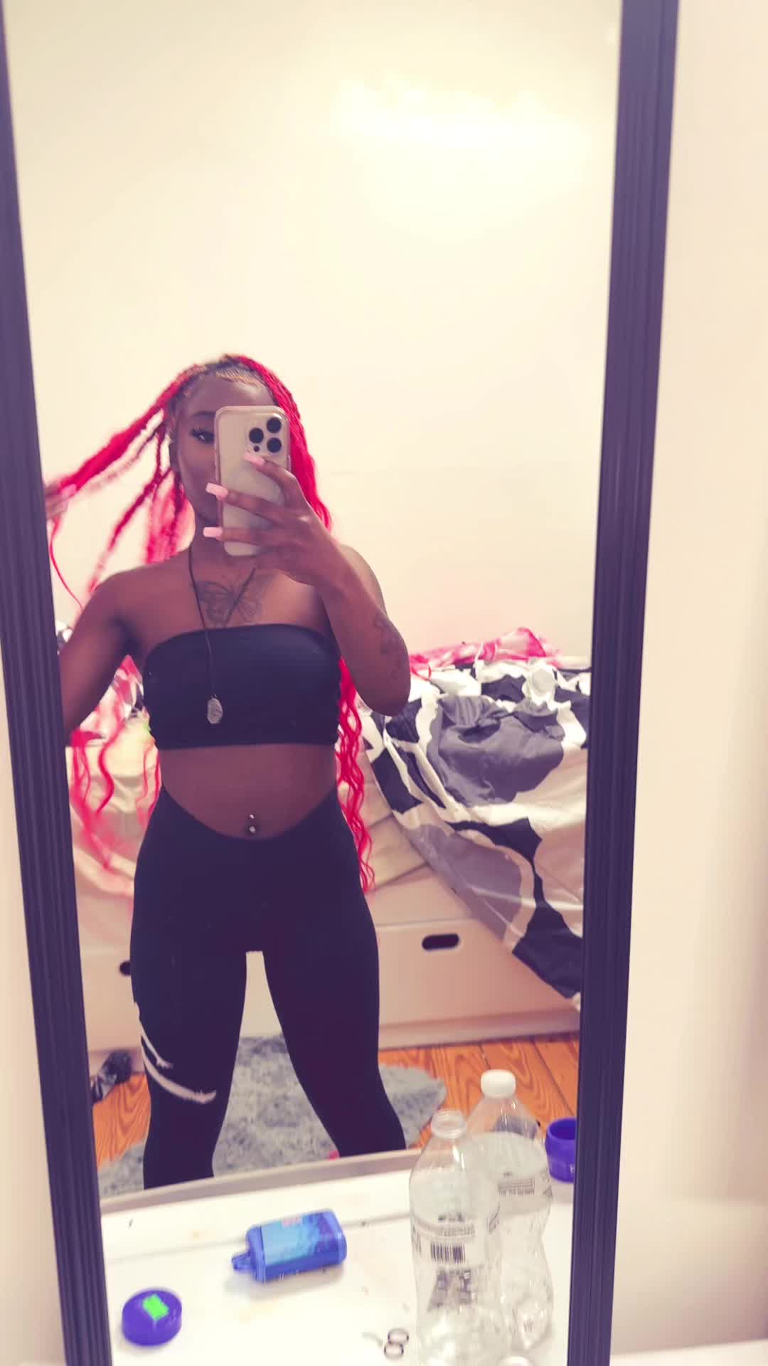 @peepintomySoul