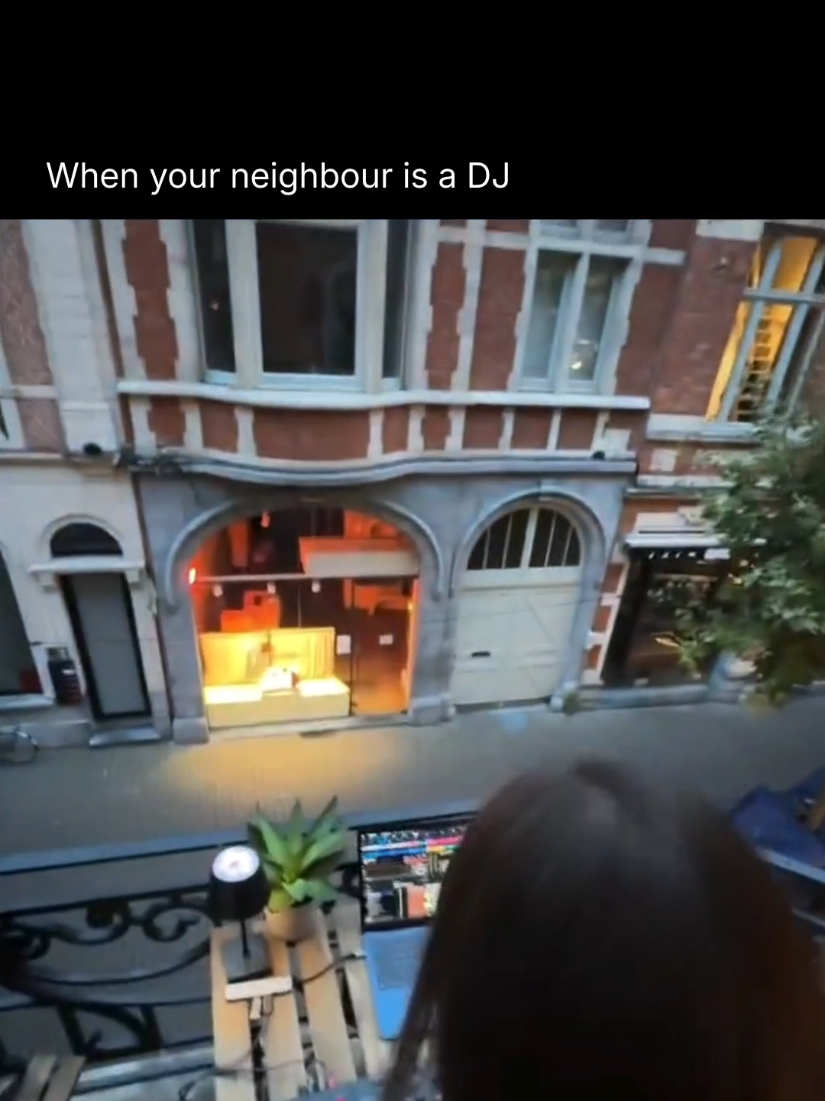@EDMHouseNetwork