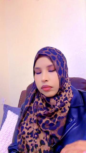 @Falhada Dekow Iman