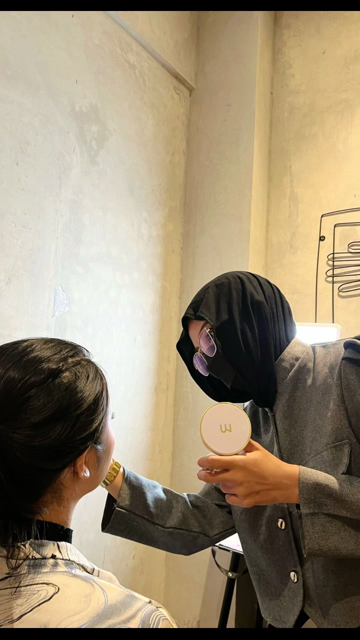 @d.e.v.mua