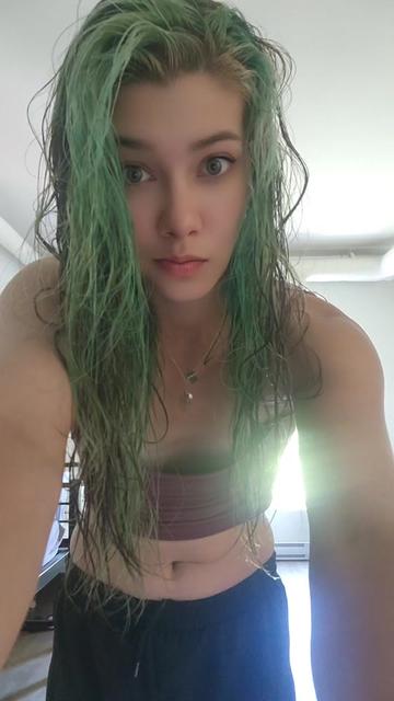 @Thegirlwiththecursemark