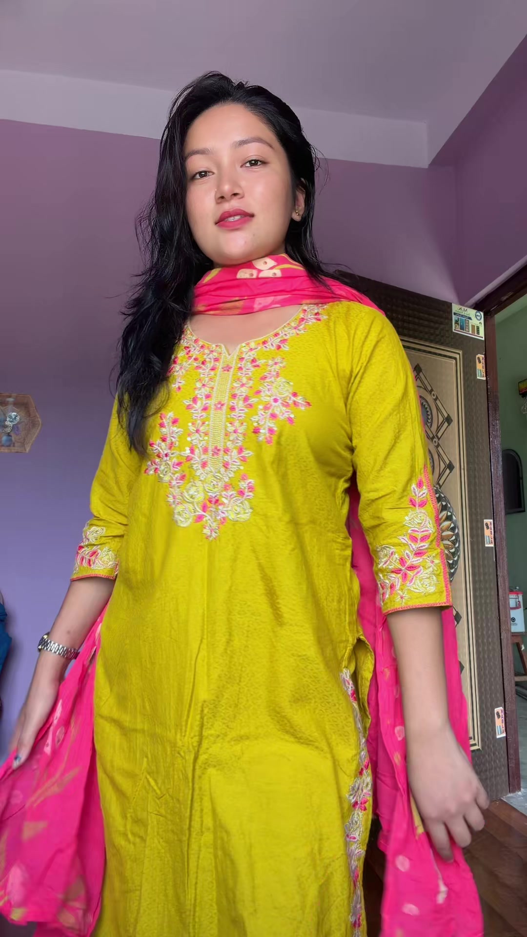 @एलिसा तारम मगर