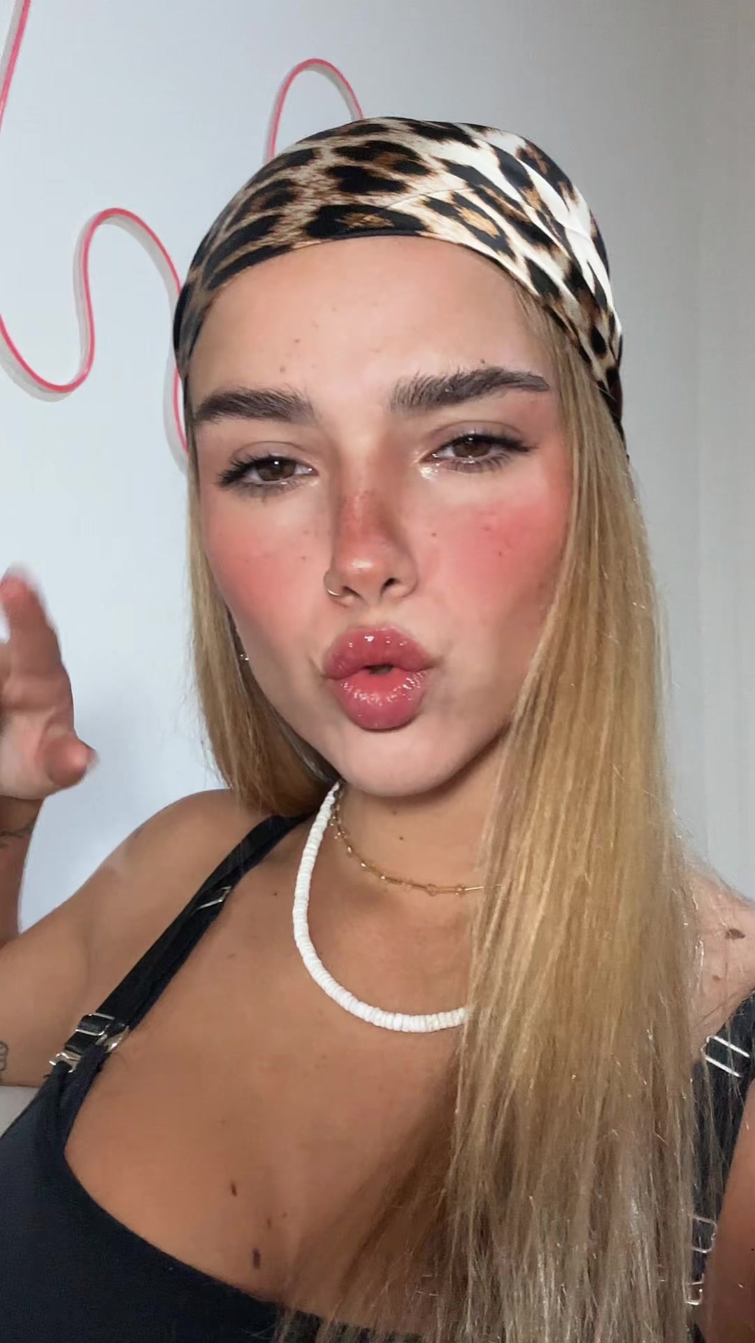 @Avii