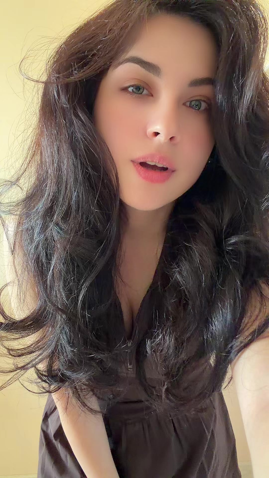 @Карина