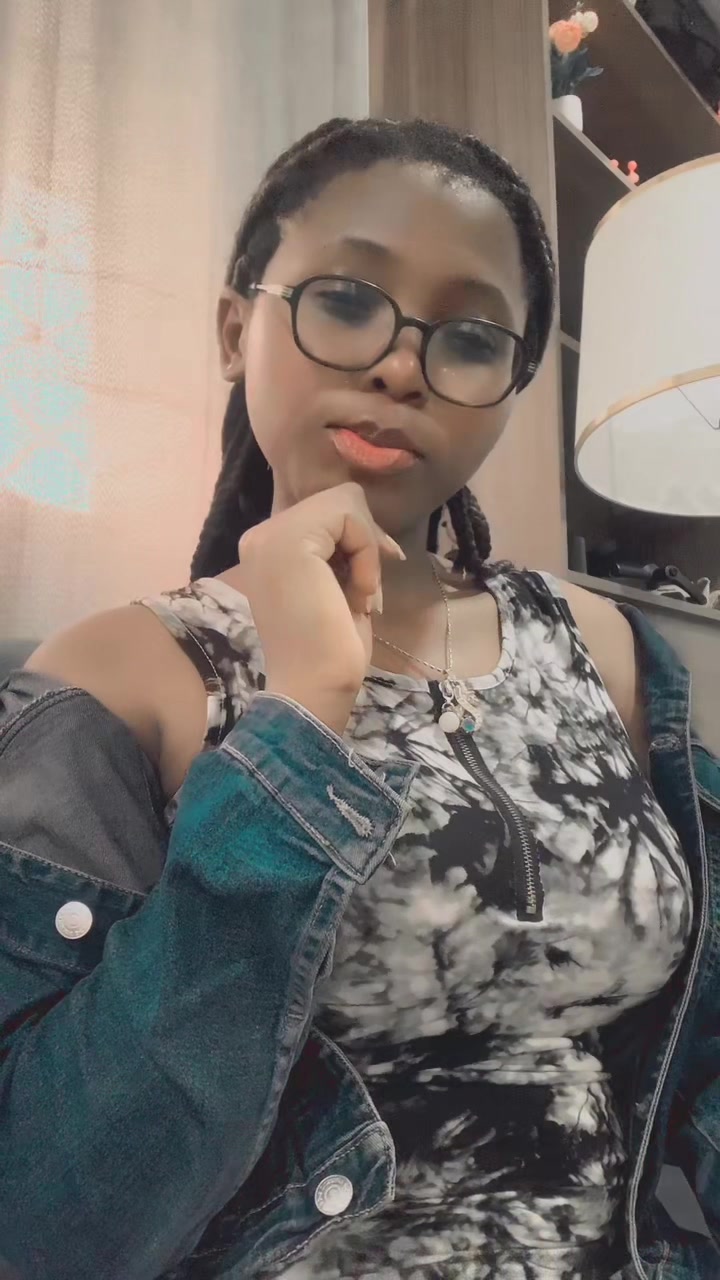 @♡&bull;𝓔𝓼𝓽𝓻𝓮𝓵𝓵𝓪&bull;♡