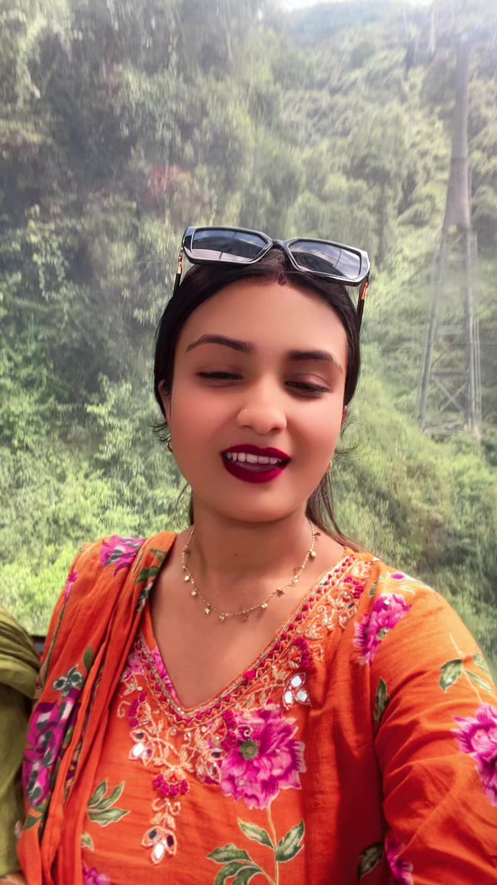 @Ayushu🤪