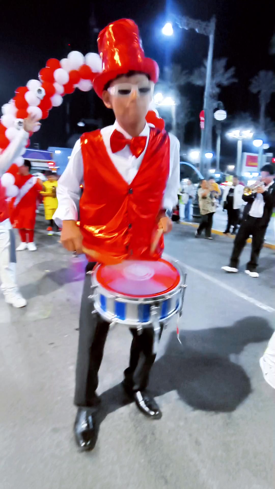 @La 12 Percusi&oacute;n-SerenataGrone
