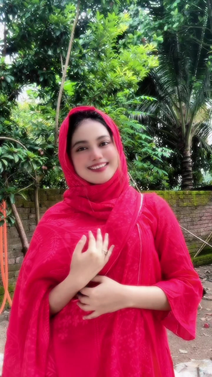 @Urmi_Talukder 🦋