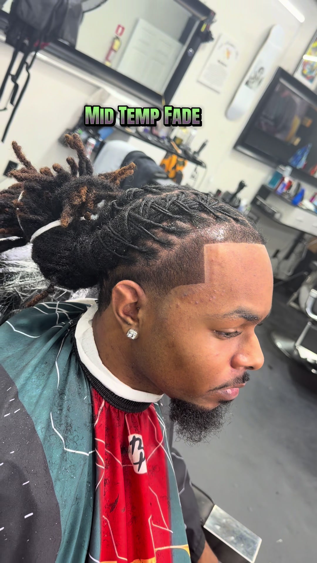 @VEL CUTZ