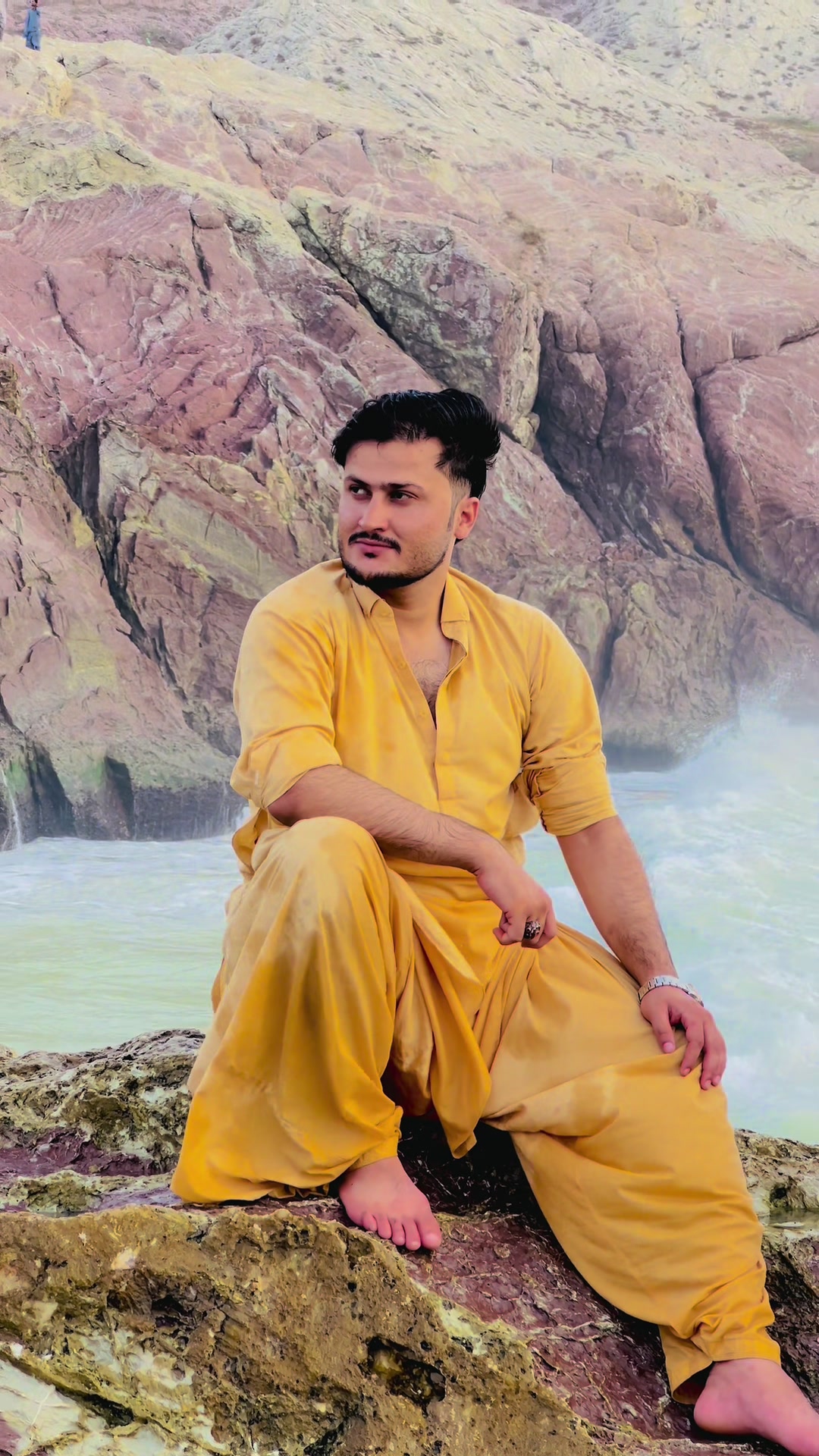 @Ilyaskhan98