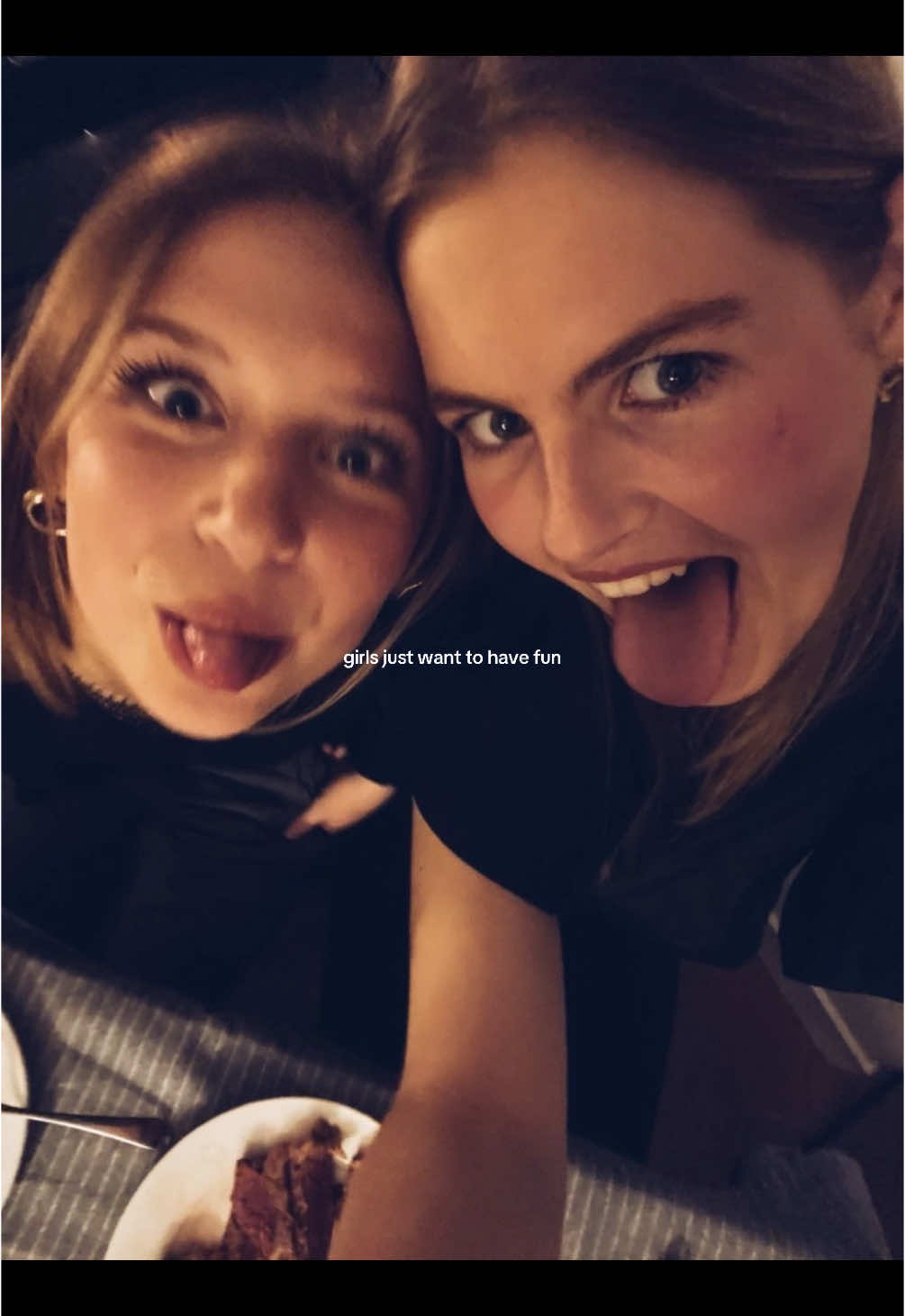 @ella ౨ৎ