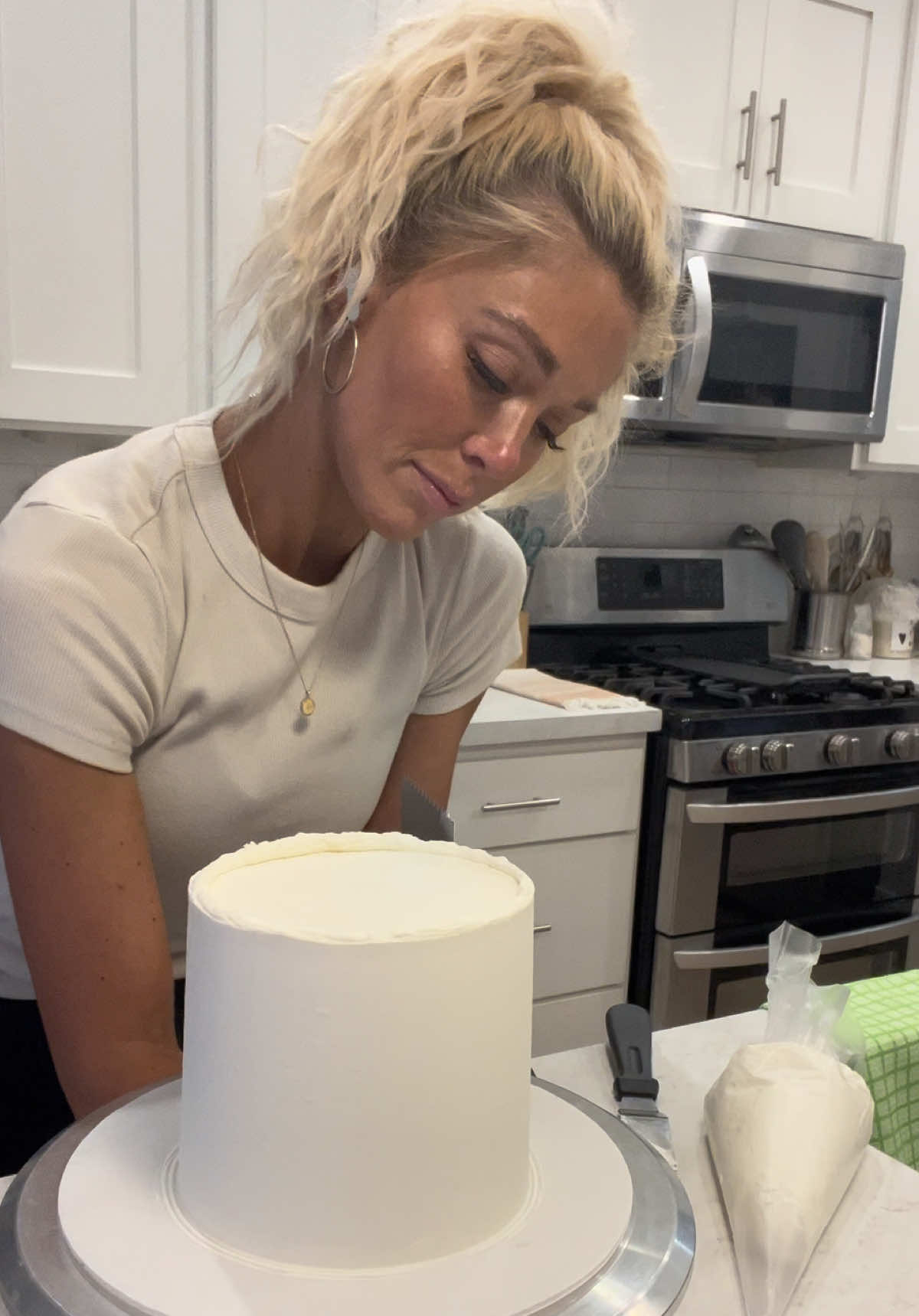 @The Blonde who Bakes