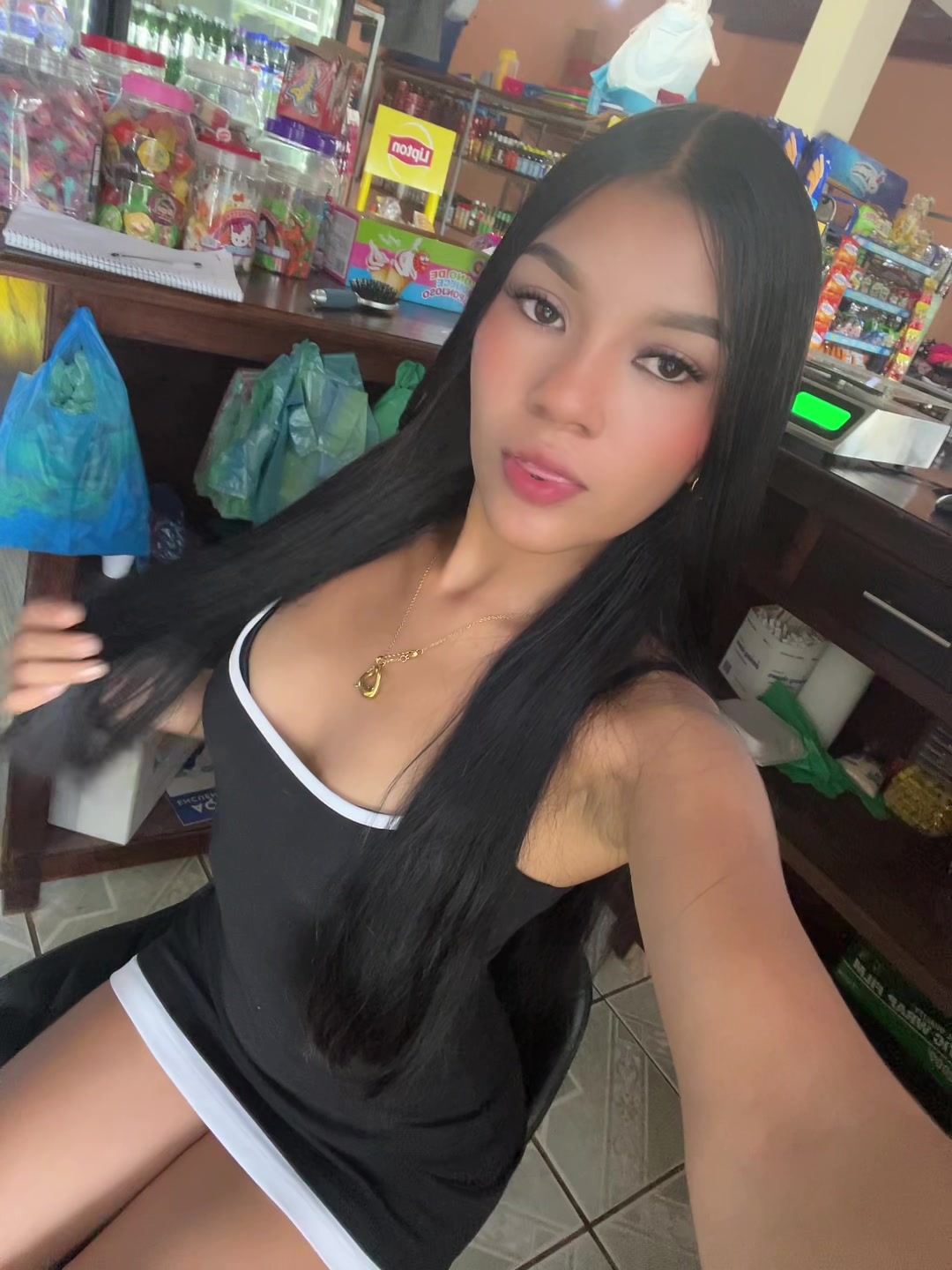 @Evaโ๏ธ