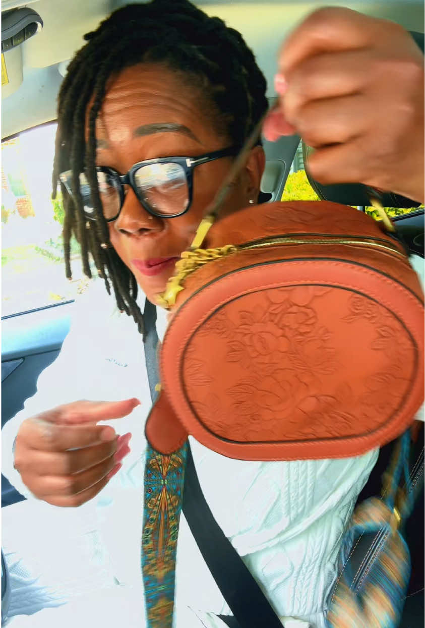 @Yawdgurl (Yaad-gurl)