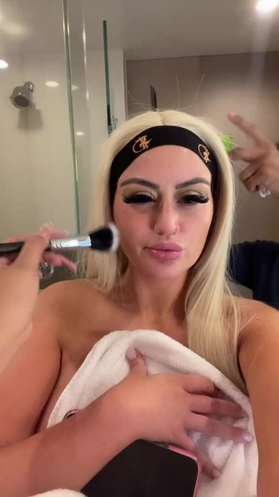 @Danii Victoria banks