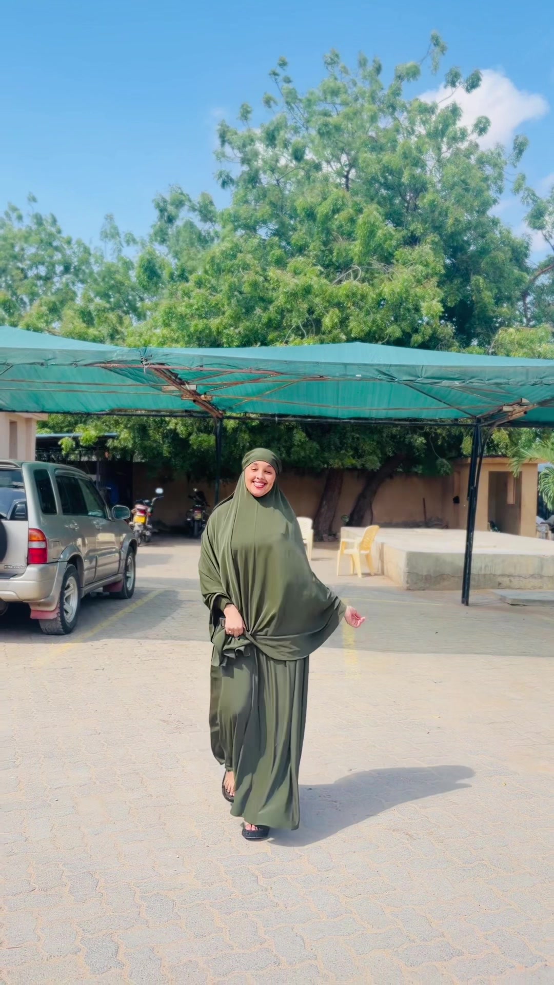 @Faiza janoo 👸