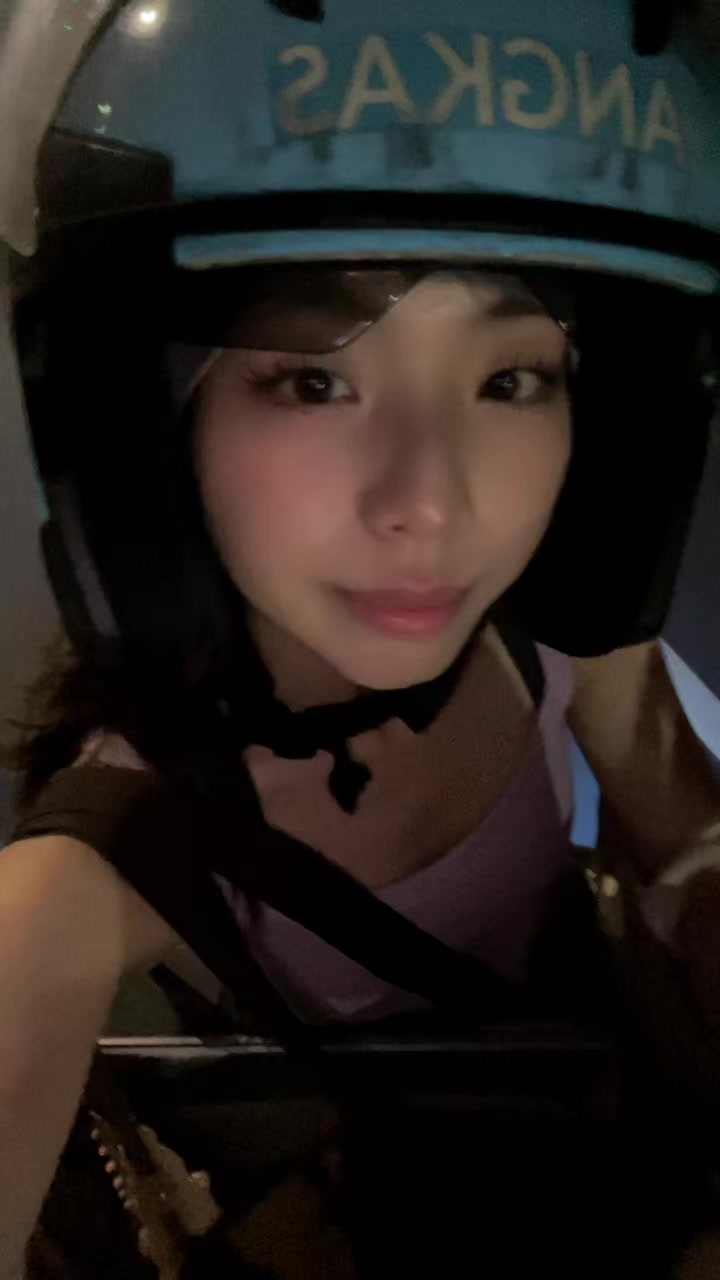 @q