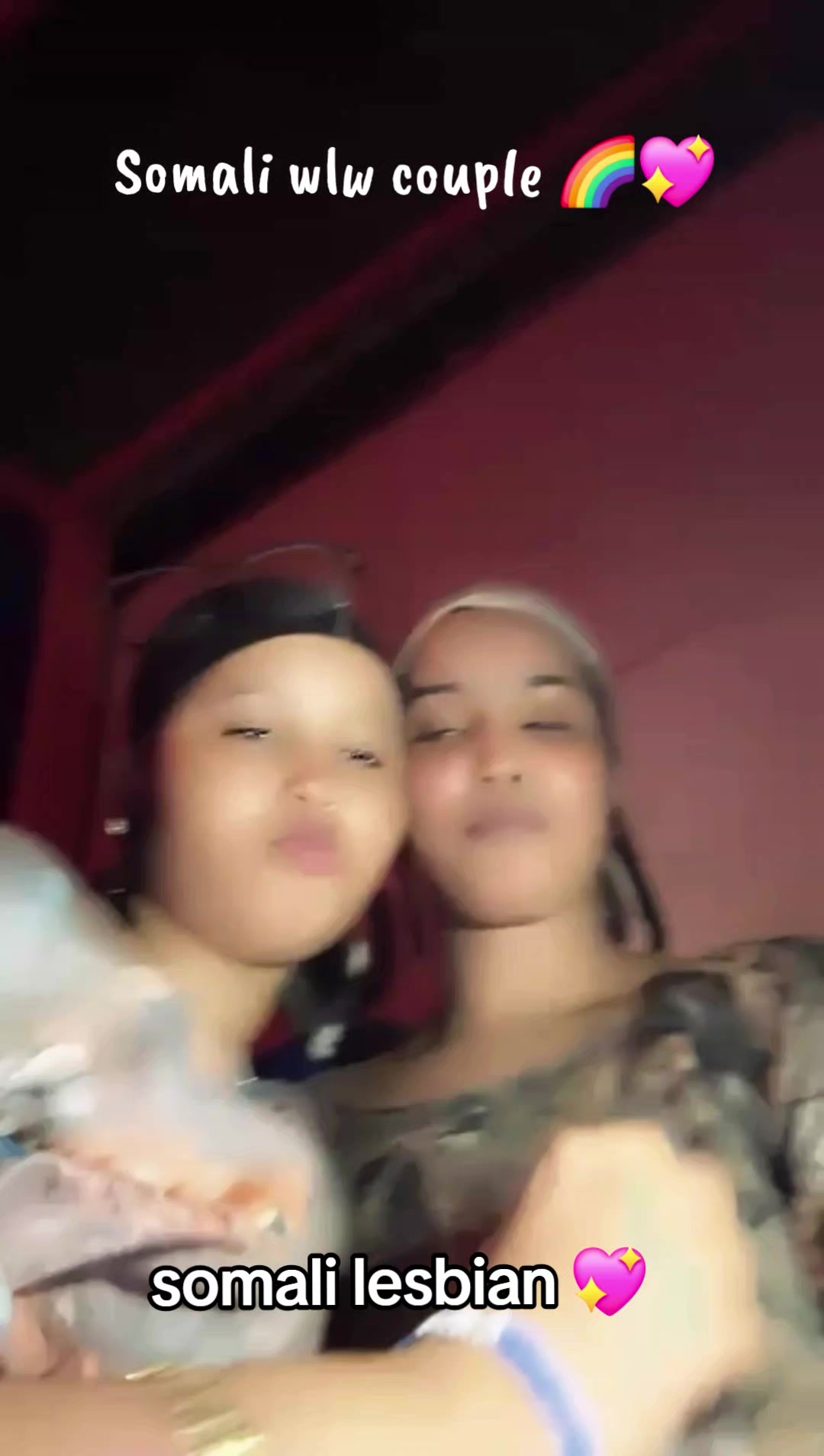 @Lesbian Girl 💕