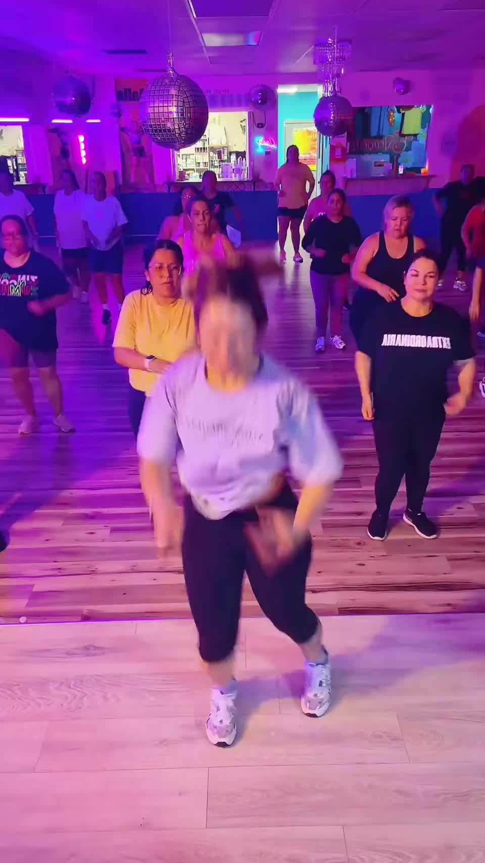 @Baila con Steph