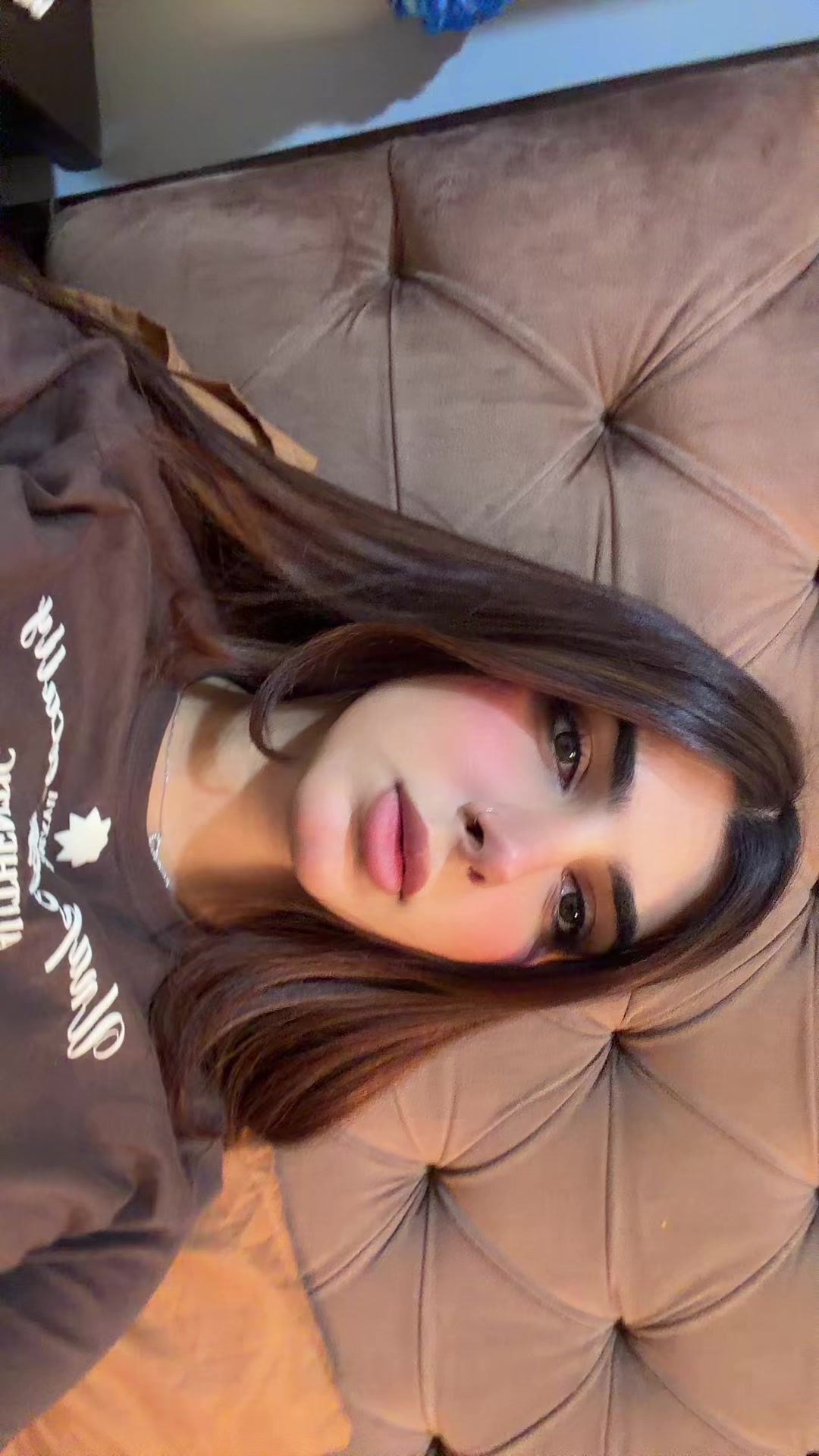 @Veeni