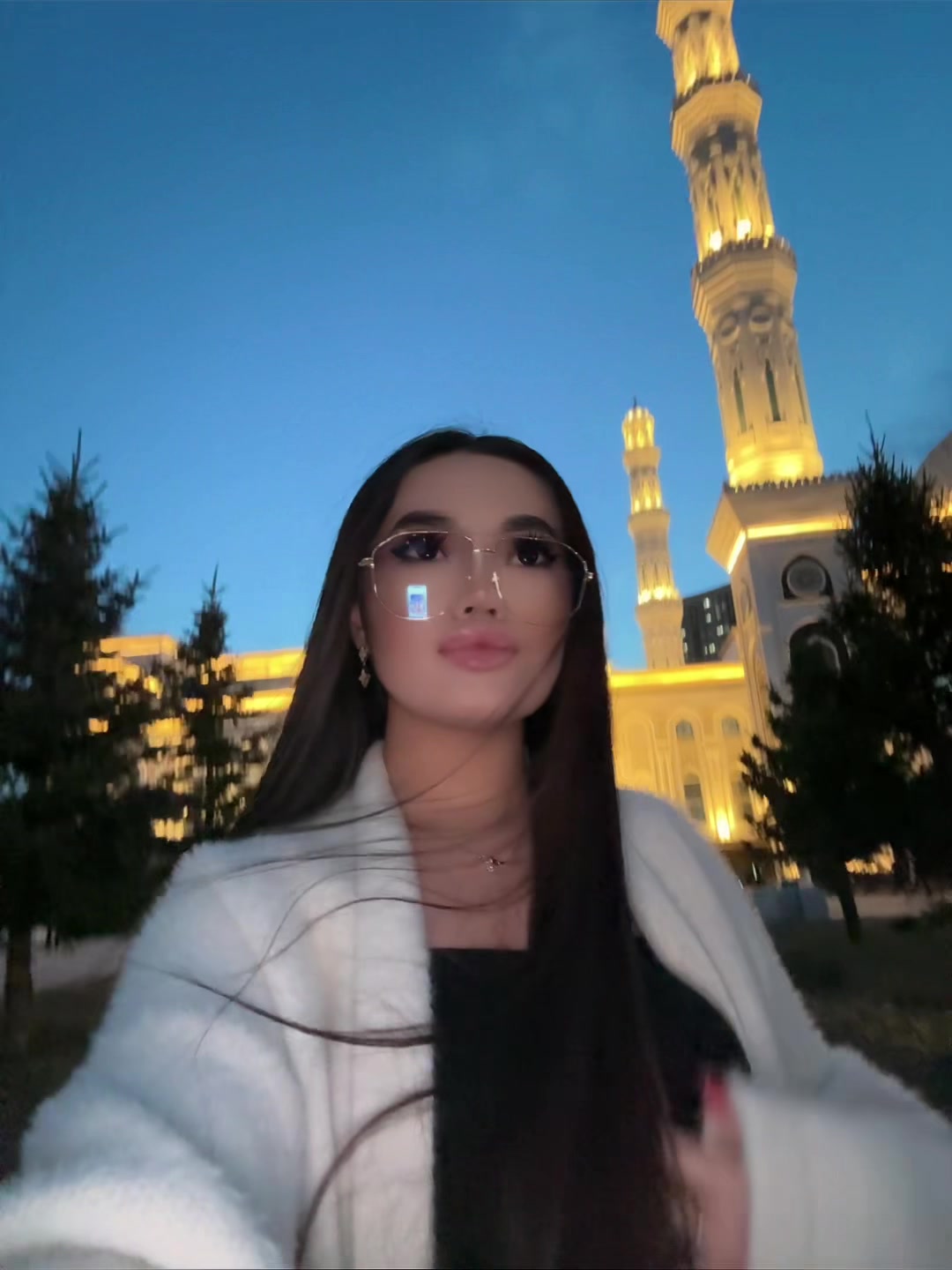 @Aselya