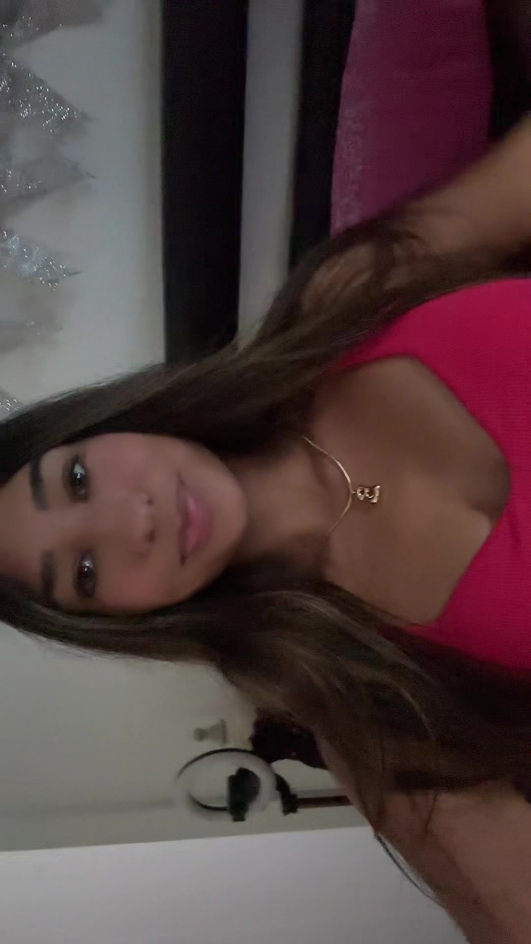 @bella