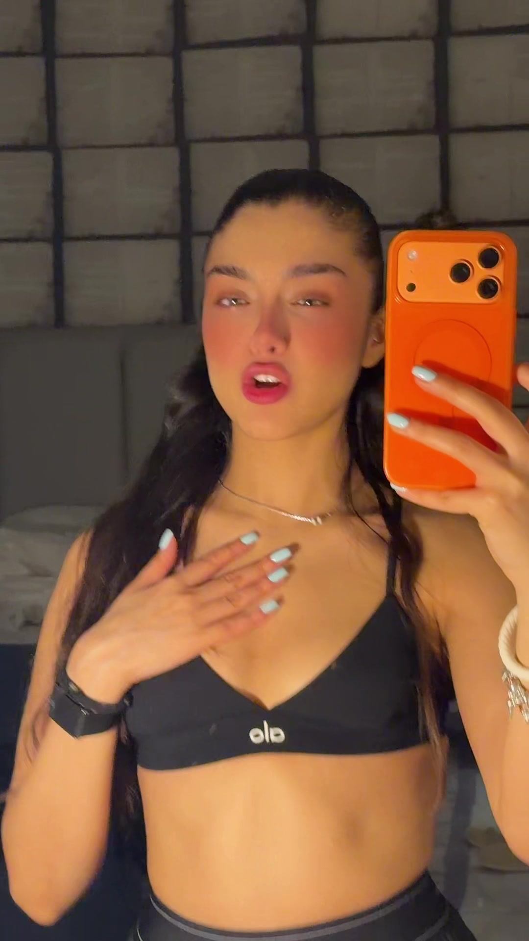 @KIMIARAVANBAKHSH