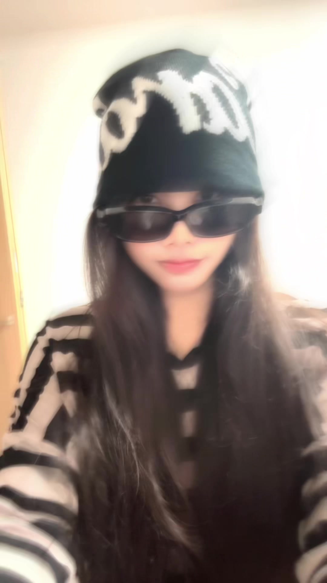 @🇲🇲ニェイン🇯🇵❤YiZhan♑️Santa🤍🖤
