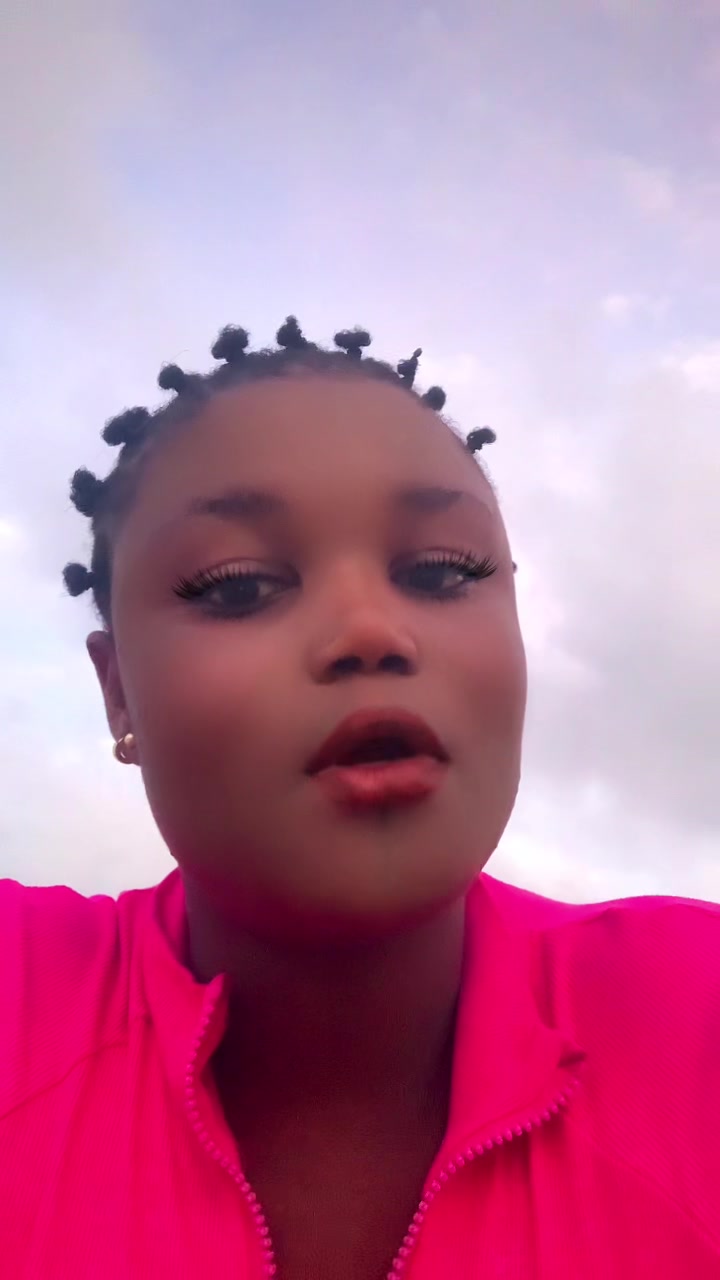 @Anikeade💕💕🥹