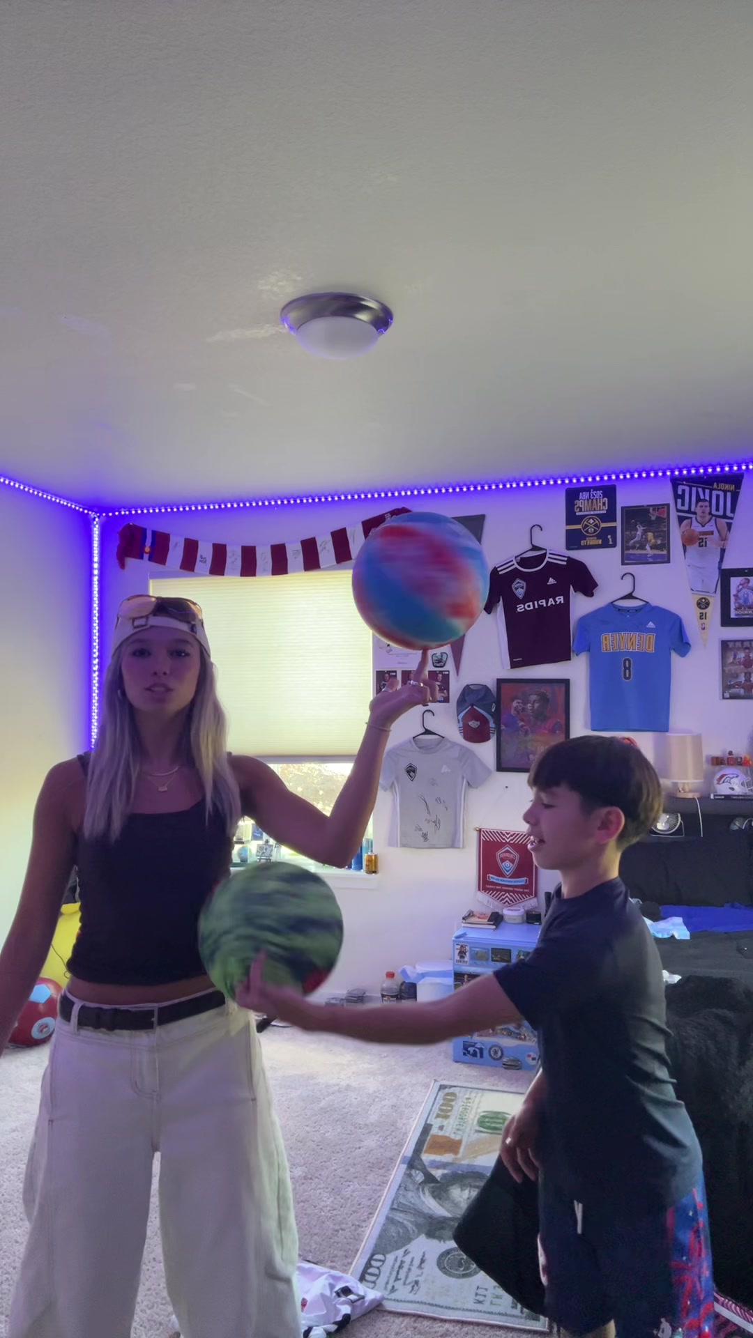 @Lily
