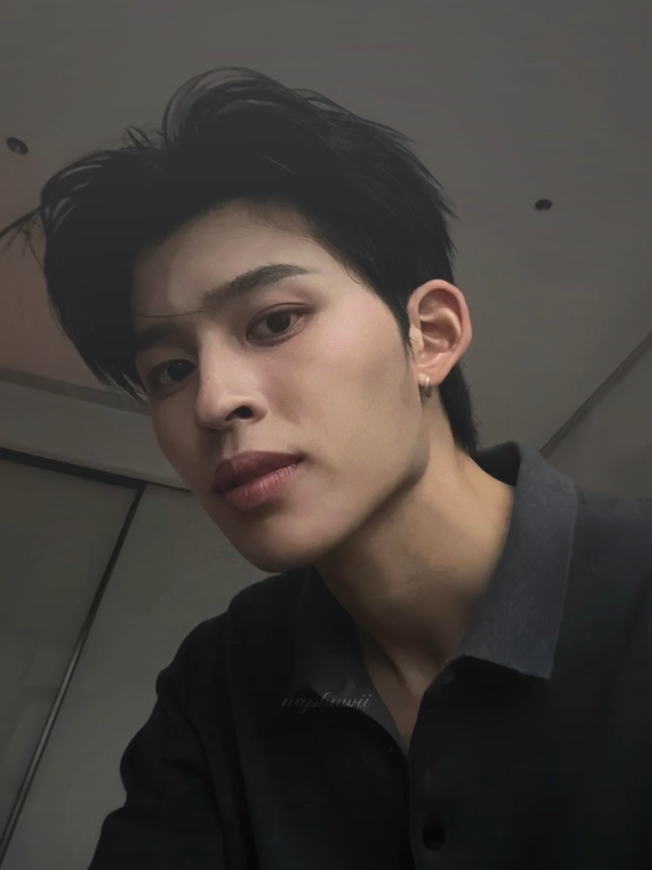 @๐๐๐ฉ๐ก๐ฎ๐ฐ๐ข๐ข