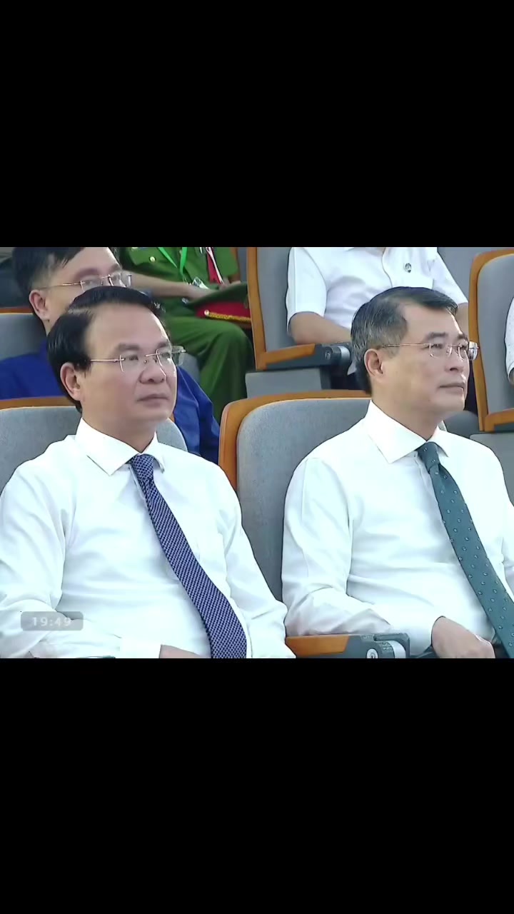@Tiểu Sử