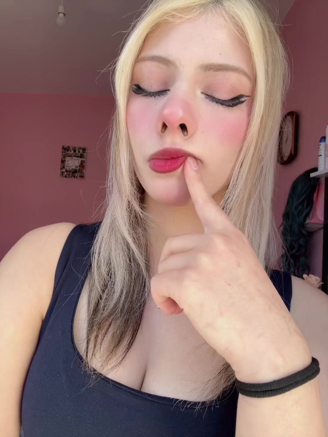@llarem