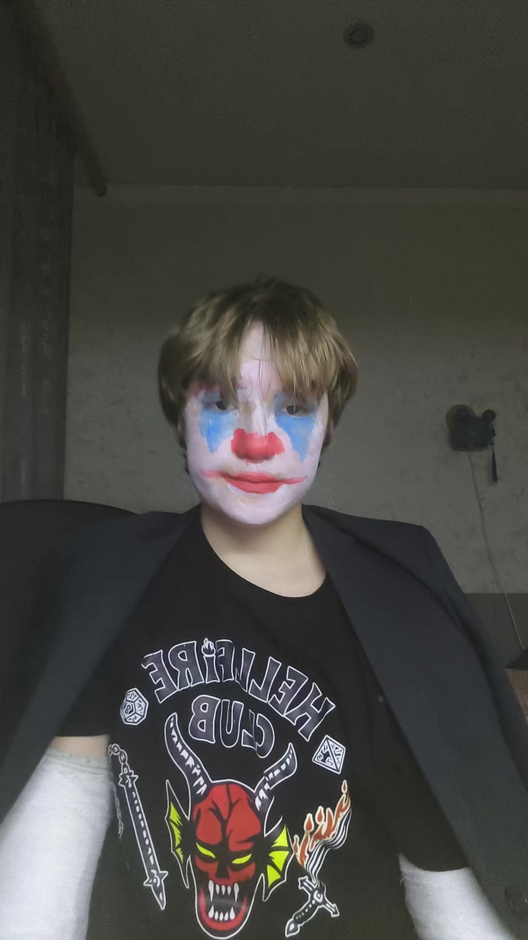 @Подонок🤩