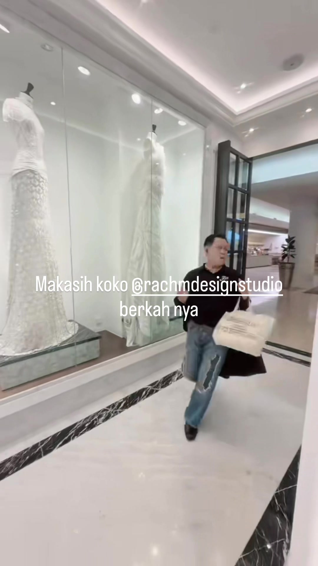 @HERU PRANATA THE DESIGNER W.