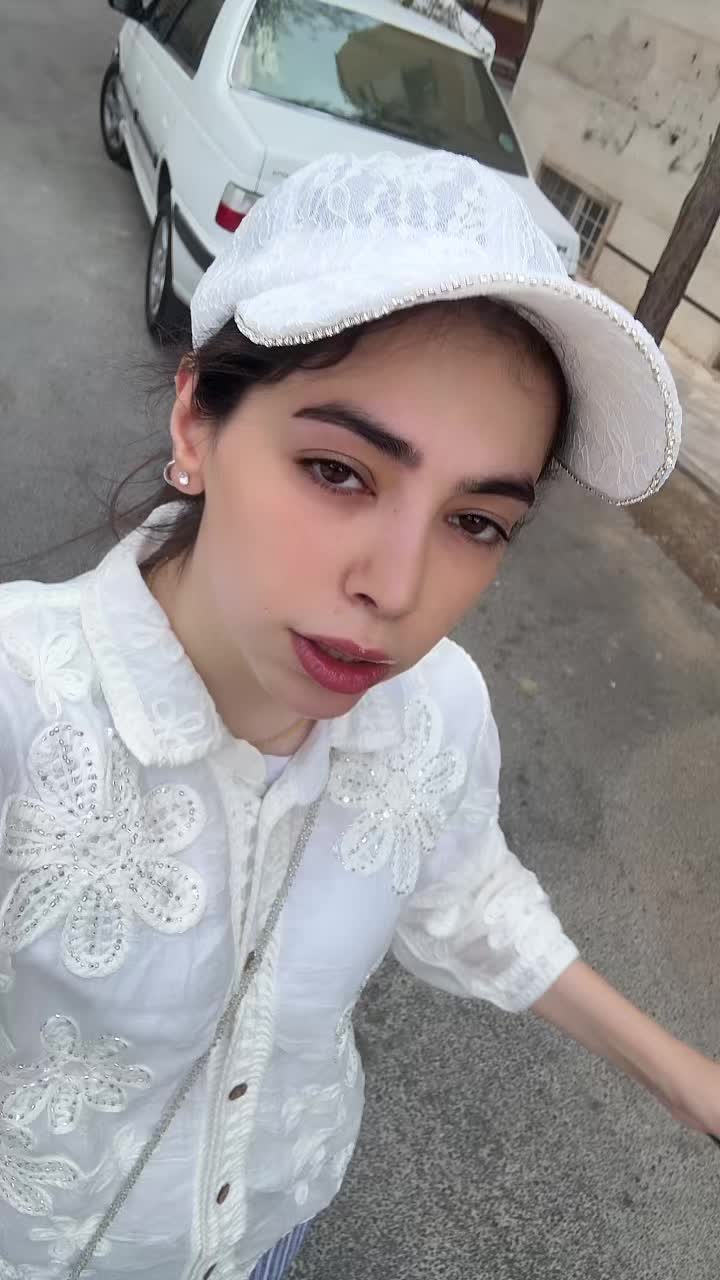 @Mahshid_kh