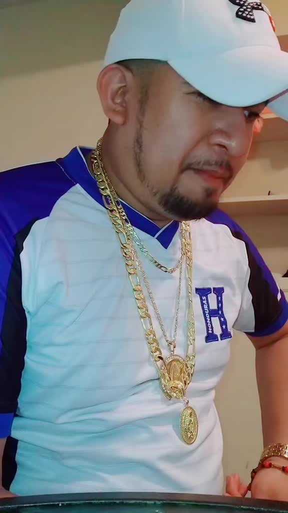 @$ El sargento es mi ermano lo