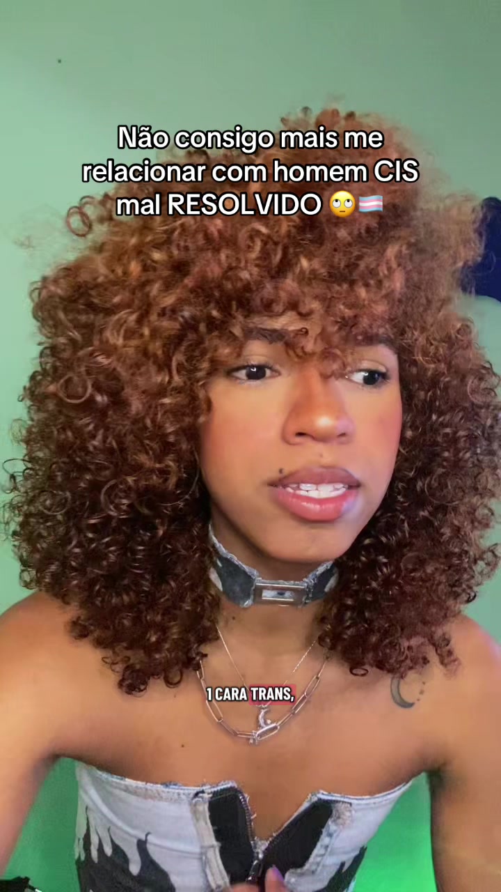 @MIKAYLA FERR&Eacute;