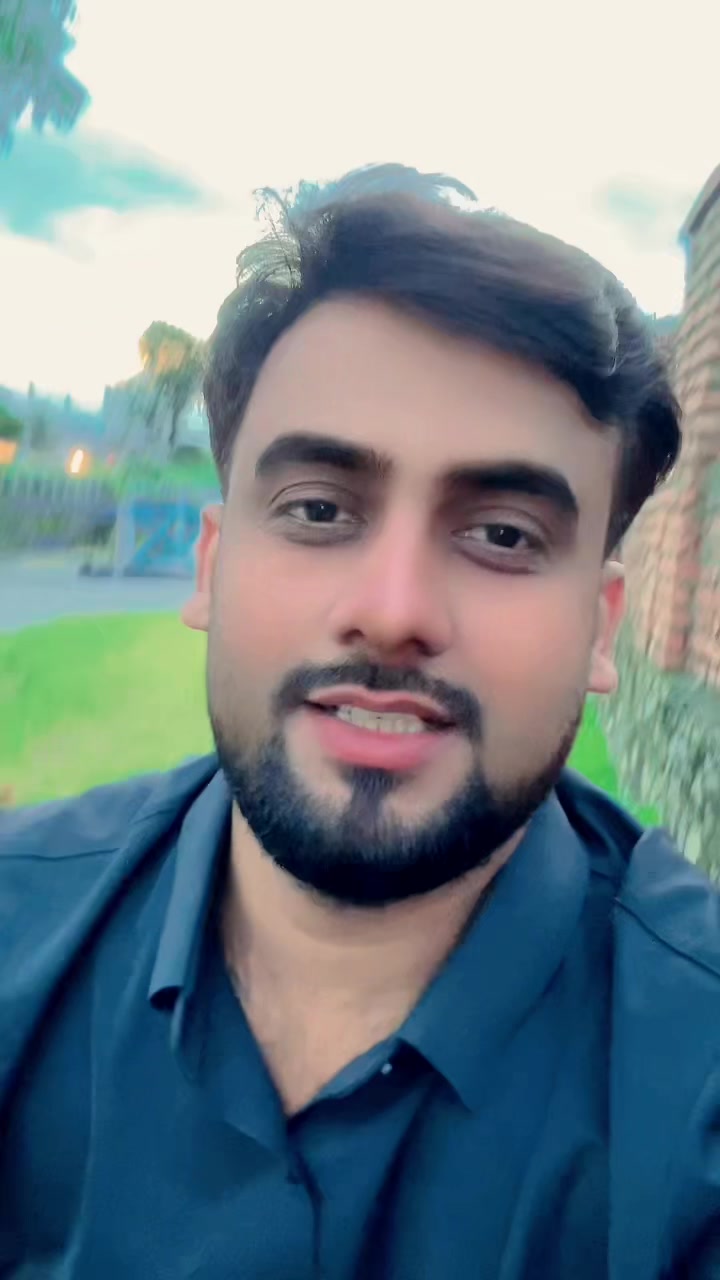 @SMILE KING 👑☺️