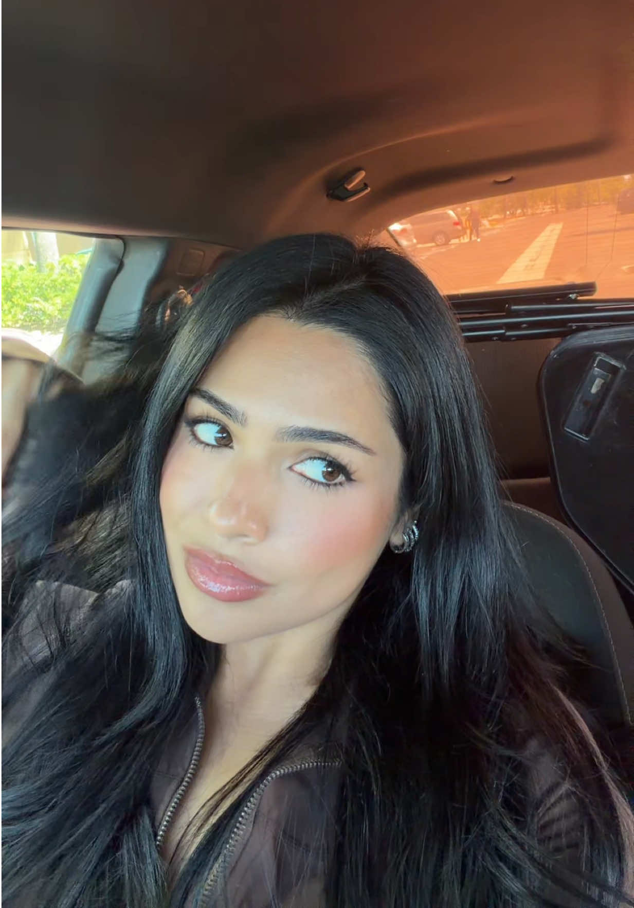 @Luzareli