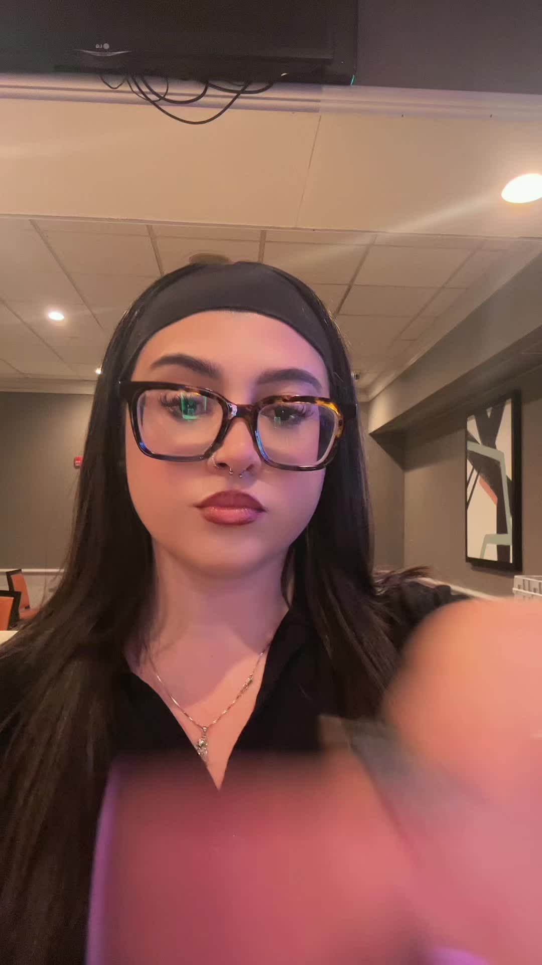 @gabriella.