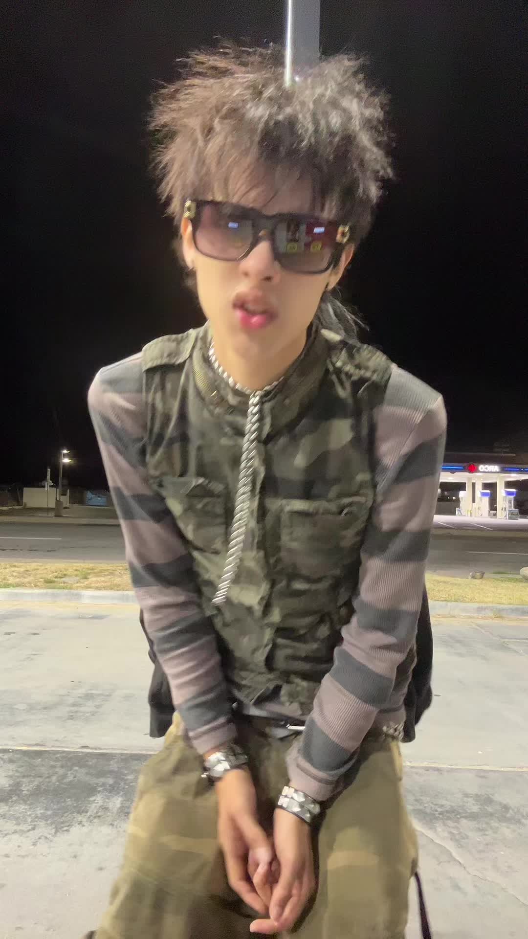 @Joji